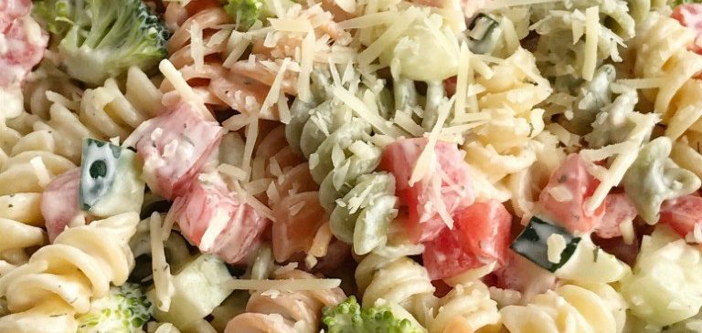 Le moose's home-made pasta salad